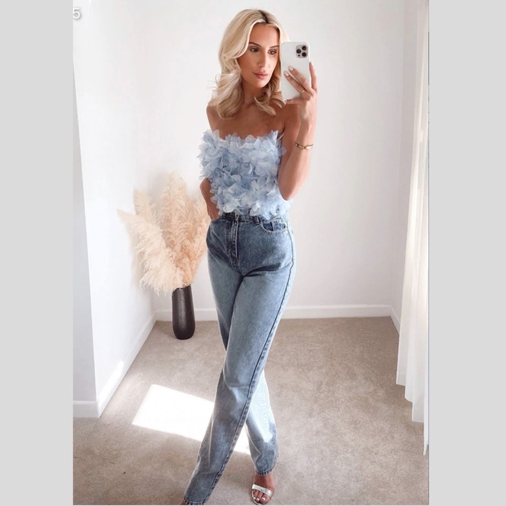 NWT ISAWITFIRST 90’s High Rise Straight Leg Jeans